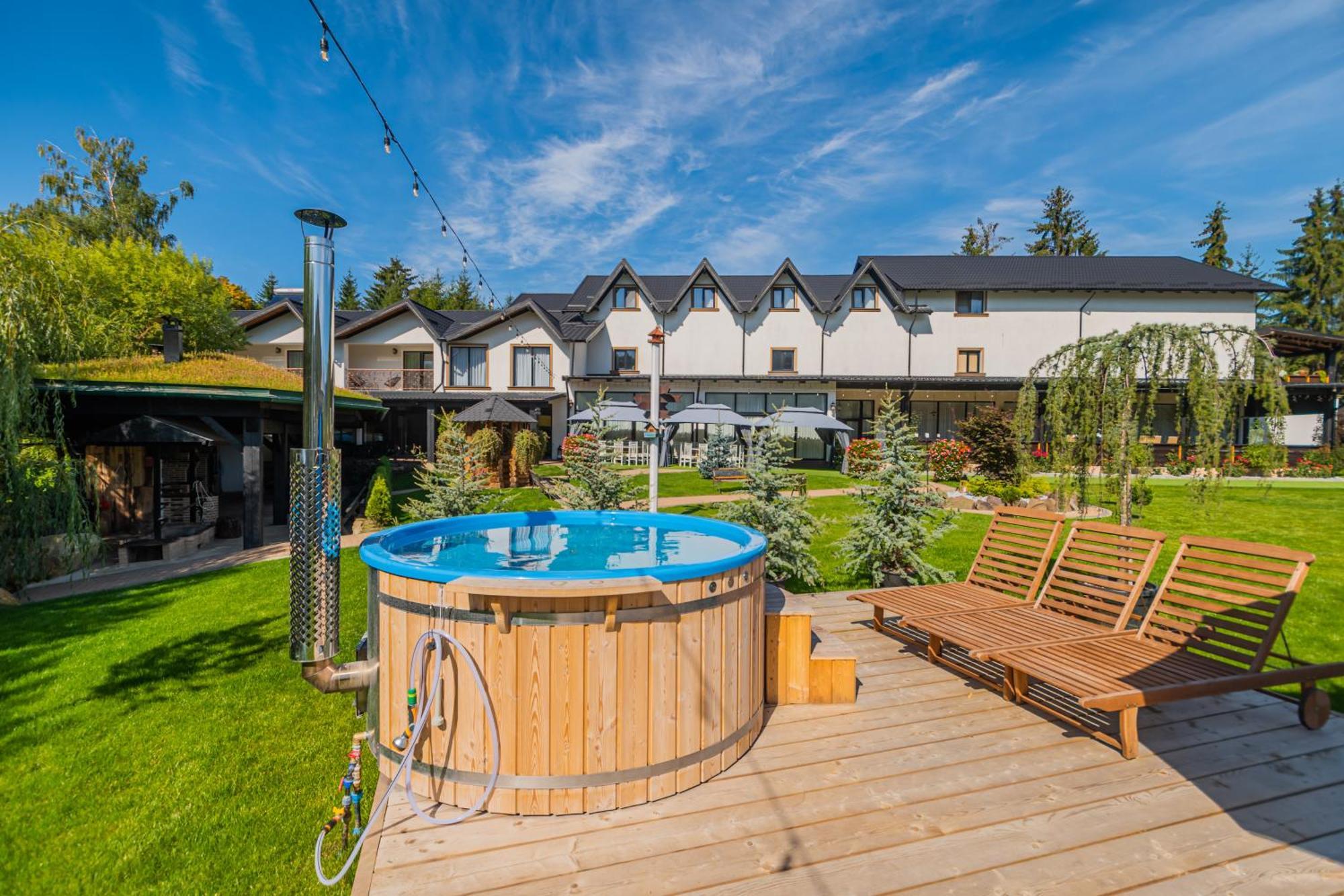 Hotel Somara Gainesti Exterior foto