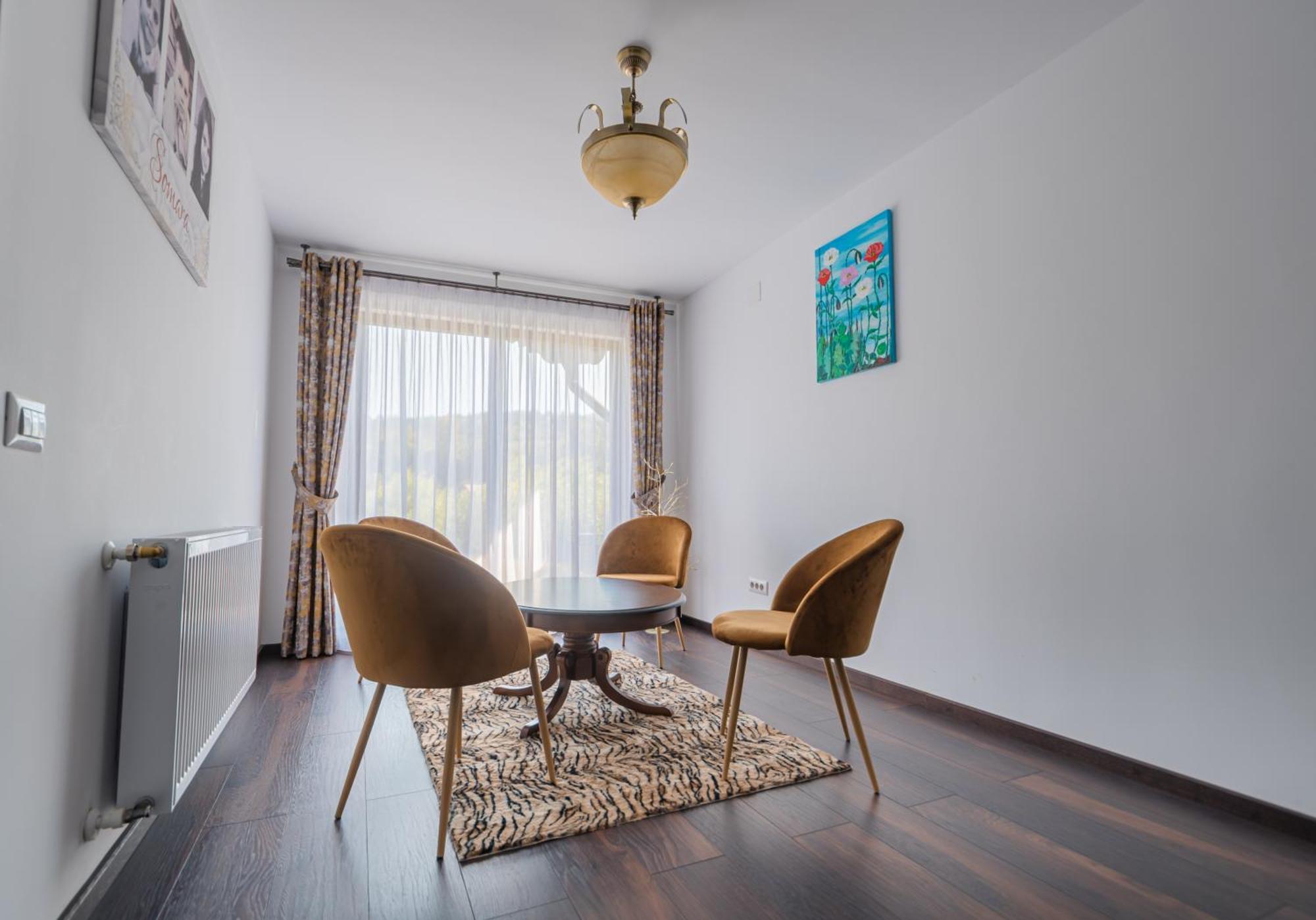 Hotel Somara Gainesti Exterior foto